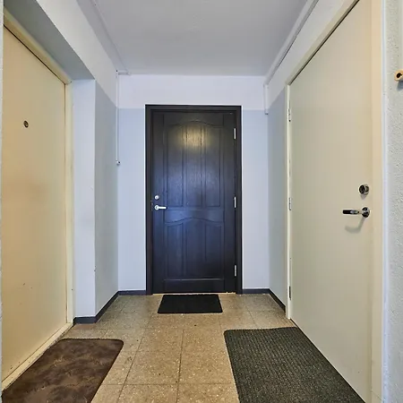 Kahe Magamistoaga Ja Suure Elutoaga 3-toaline Korter Vaatega Tallinna Aerikeskusele 塔林