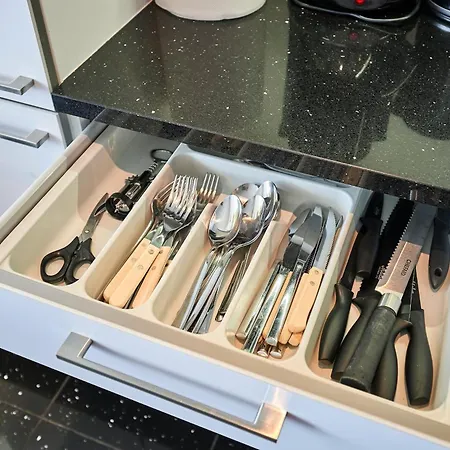 Kahe Magamistoaga Ja Suure Elutoaga 3-toaline Korter Vaatega Tallinna Aerikeskusele Apartamento *