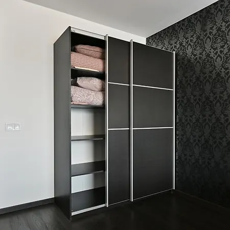 公寓 Kahe Magamistoaga Ja Suure Elutoaga 3-toaline Korter Vaatega Tallinna Aerikeskusele 塔林