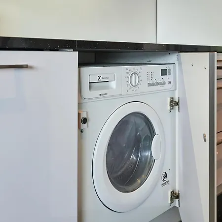 Apartamento Kahe Magamistoaga Ja Suure Elutoaga 3-toaline Korter Vaatega Tallinna Aerikeskusele *