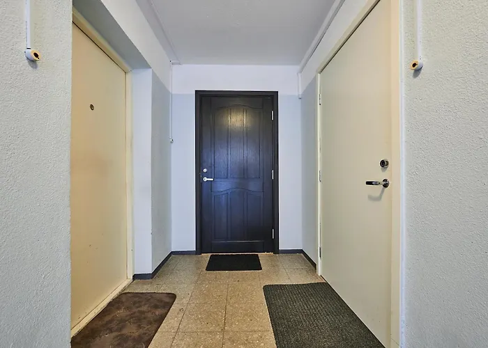 Kahe Magamistoaga Ja Suure Elutoaga 3-toaline Korter Vaatega Tallinna Aerikeskusele 塔林