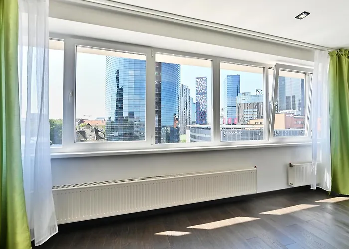 Apartament Kahe Magamistoaga Ja Suure Elutoaga 3-toaline Korter Vaatega Tallinna Aerikeskusele *