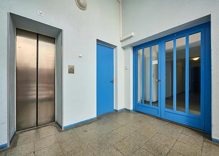 Kahe Magamistoaga Ja Suure Elutoaga 3-toaline Korter Vaatega Tallinna Aerikeskusele Tallin