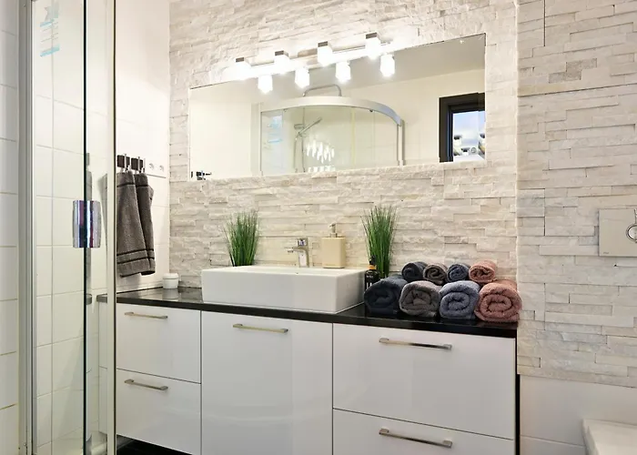 Kahe Magamistoaga Ja Suure Elutoaga 3-toaline Korter Vaatega Tallinna Aerikeskusele Apartament *