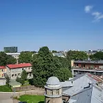 Kahe Magamistoaga Ja Suure Elutoaga 3-toaline Korter Vaatega Tallinna Aerikeskusele Апартаменты *