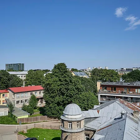 Kahe Magamistoaga Ja Suure Elutoaga 3-toaline Korter Vaatega Tallinna Aerikeskusele شقة *