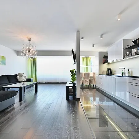 Apartment Kahe Magamistoaga Ja Suure Elutoaga 3-toaline Korter Vaatega Tallinna Aerikeskusele *